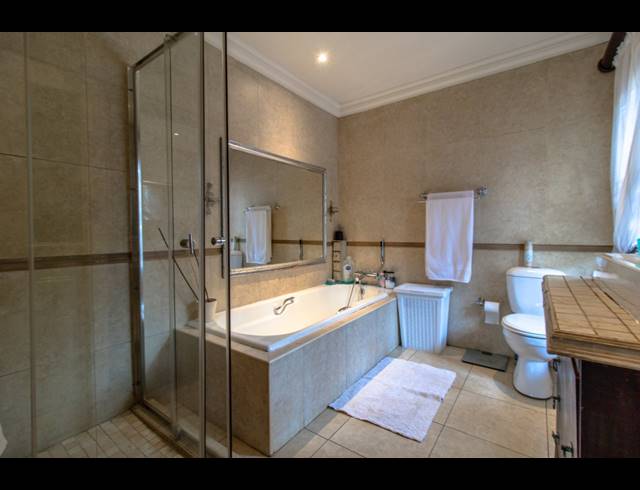 5 BEDROOM HOUSE FOR SALE IN GLENVISTA